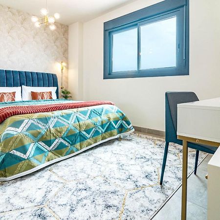 Inf25E- Tastefully Furnished Flat, Estepona Center Luaran gambar