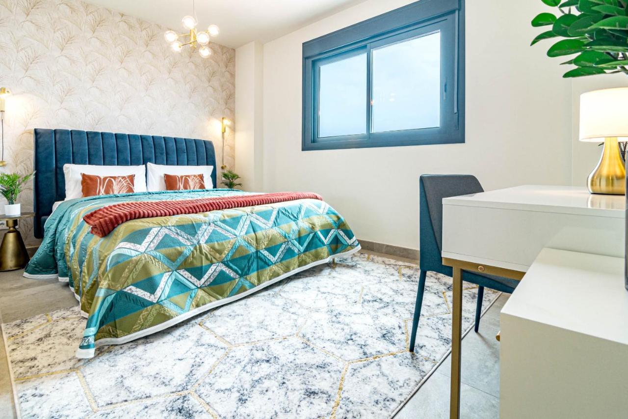Inf25E- Tastefully Furnished Flat, Estepona Center Luaran gambar